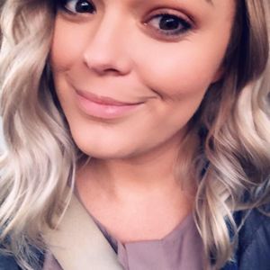 Meet your Posher, Laura jean